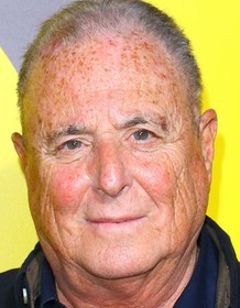 Sandy Wernick, Adam Sandler's 'Sandy Wexler' Inspiration, Dies at 86